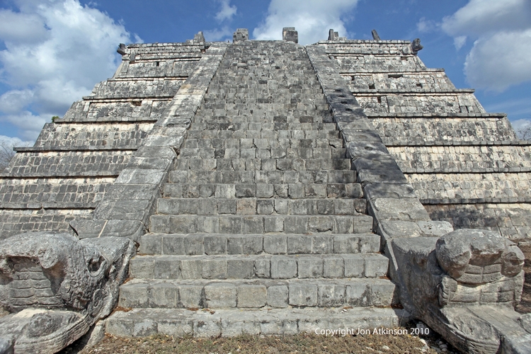The Ossario Pyramid, The Ossario Group, Chitzan Itza The Ossario Pyramid, The Ossario Group, Chitzan Itza